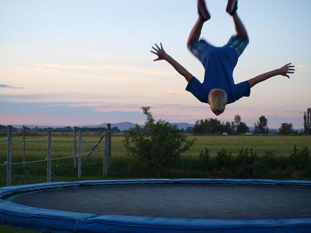 trampoline saut_pixabay
